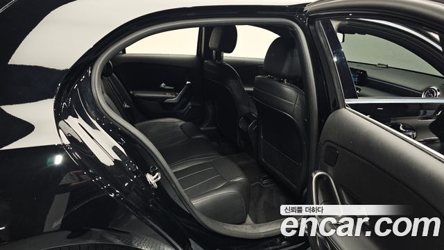 Mercedes-Benz A-Class 2021 — photo 18