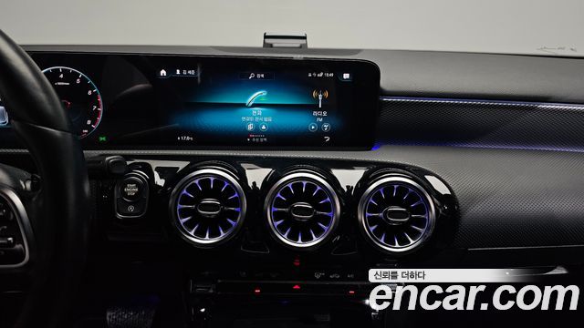 Mercedes-Benz A-Class 2021 — photo 20