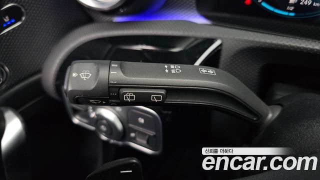 Mercedes-Benz A-Class 2021 — photo 25