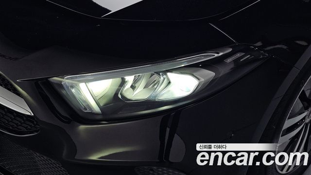 Mercedes-Benz A-Class 2021 — photo 8