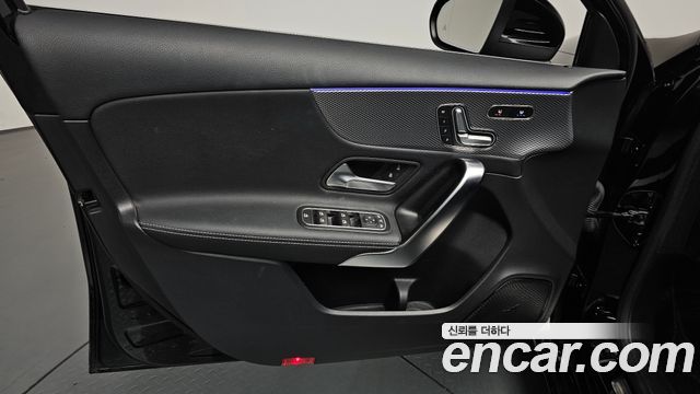 Mercedes-Benz A-Class 2021 — photo 14