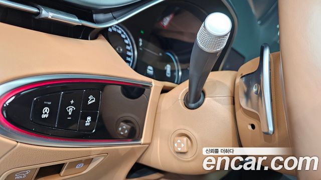 Genesis GV70 2023 — photo 24