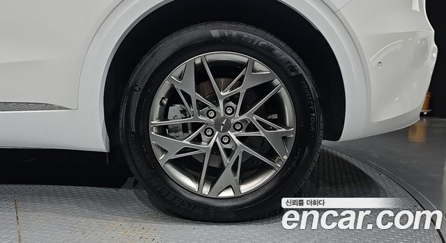 Genesis GV70 2023 — photo 7