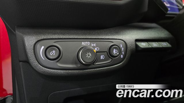 Chevrolet Korea Trailblazer 2021 — photo 28
