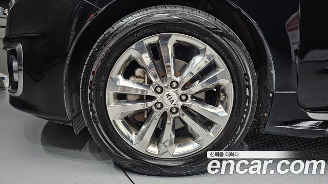 Kia Canival 2018 — photo 5