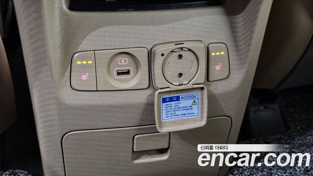 Kia Canival 2018 — photo 12