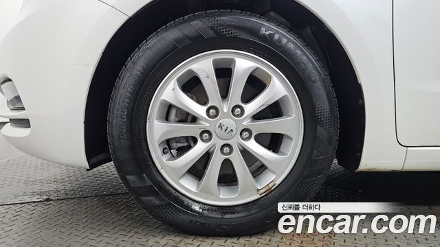 Kia K3 2014 — photo 5