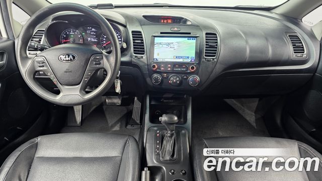 Kia K3 2014 — photo 10