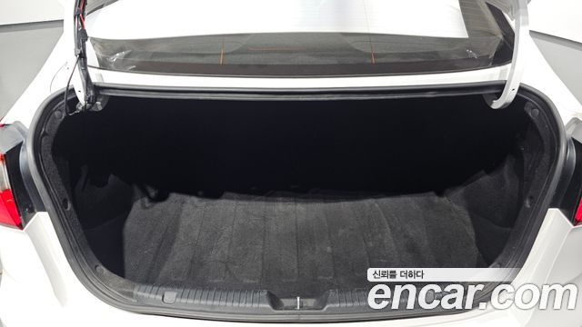 Kia K3 2014 — photo 24