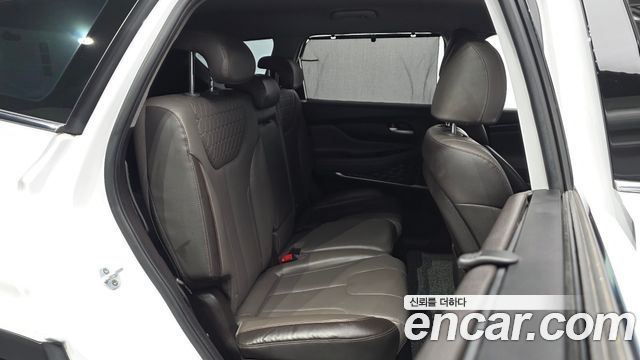 Hyundai Santafe 2019 — photo 17