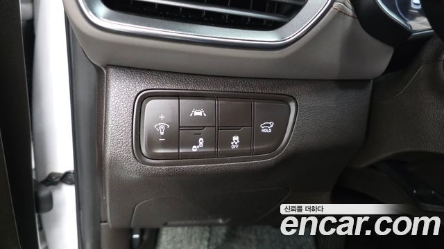 Hyundai Santafe 2019 — photo 23