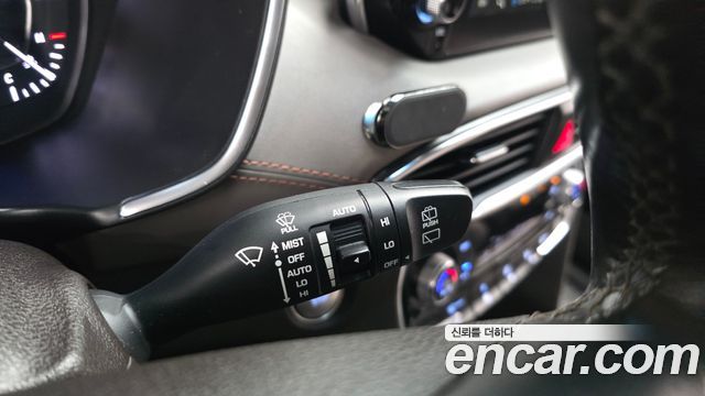 Hyundai Santafe 2019 — photo 25