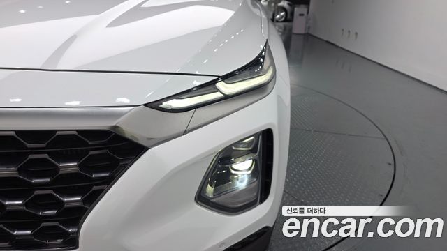 Hyundai Santafe 2019 — photo 8