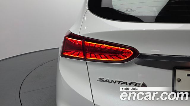 Hyundai Santafe 2019 — photo 9