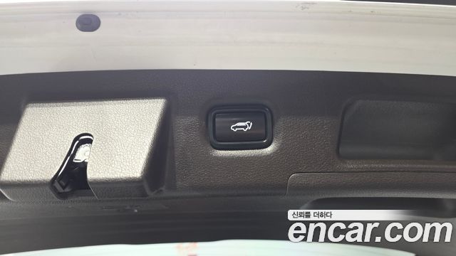 Hyundai Santafe 2019 — photo 27