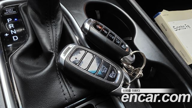 Hyundai Santafe 2020 — photo 31