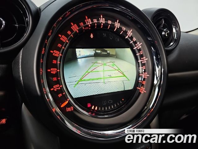 Mini Countryman 2015 — photo 15
