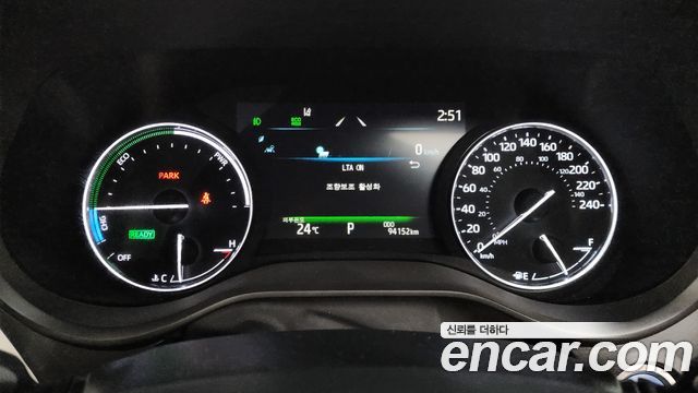 Toyota Sienna 2023 — photo 11