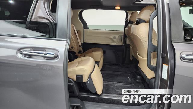 Toyota Sienna 2023 — photo 17