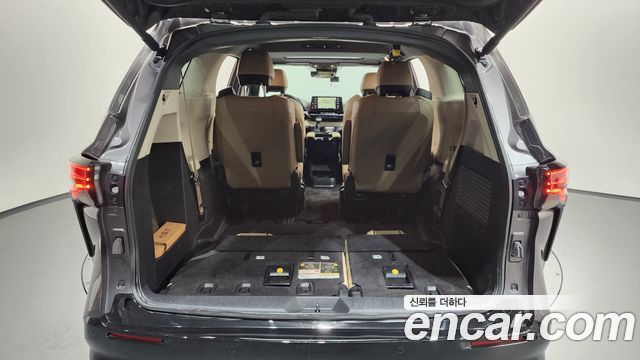 Toyota Sienna 2023 — photo 26