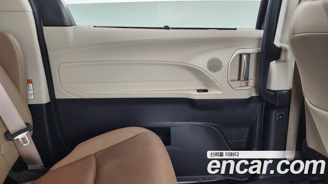 Toyota Sienna 2023 — photo 15