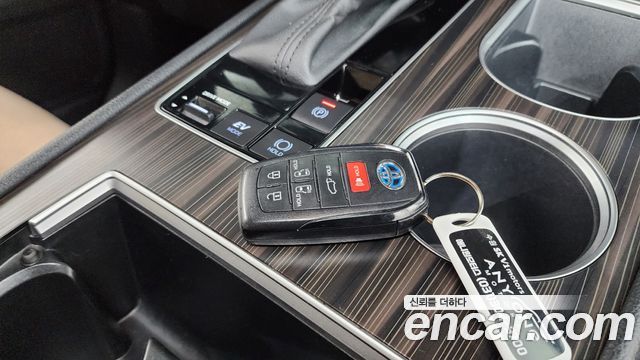 Toyota Sienna 2023 — photo 33