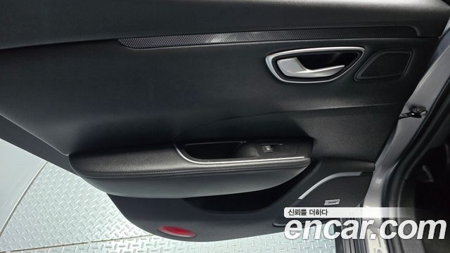 Renault Korea SM6 2017 — photo 15