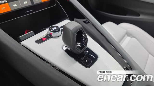 Polestar Polestar 2 2025 — photo 12