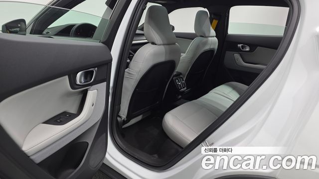 Polestar Polestar 2 2025 — photo 17