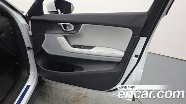 Polestar Polestar 2 2025 — photo 14