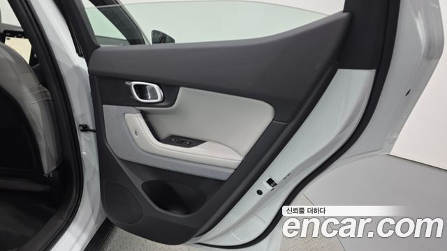 Polestar Polestar 2 2025 — photo 15