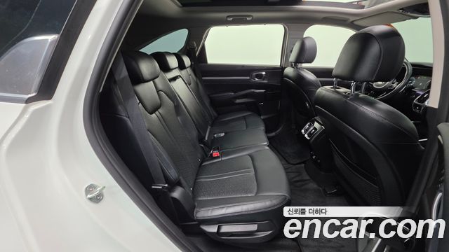 Kia Sorento 2021 — photo 32