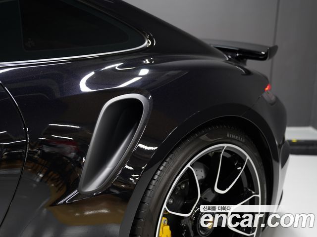 Porsche 911 2024 — photo 9
