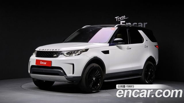 Land Rover Discovery 2018 — photo 1