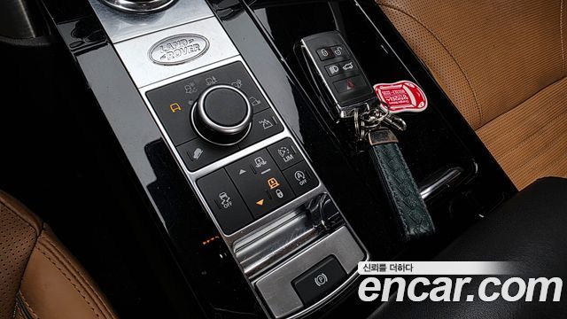 Land Rover Discovery 2018 — photo 9