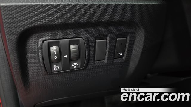 Renault Korea QM3 2015 — photo 30