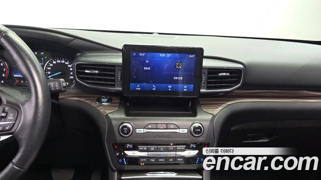 Ford Explorer 2020 — photo 20