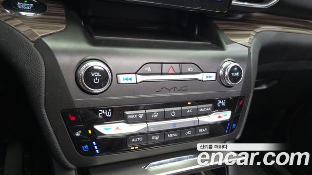 Ford Explorer 2020 — photo 24