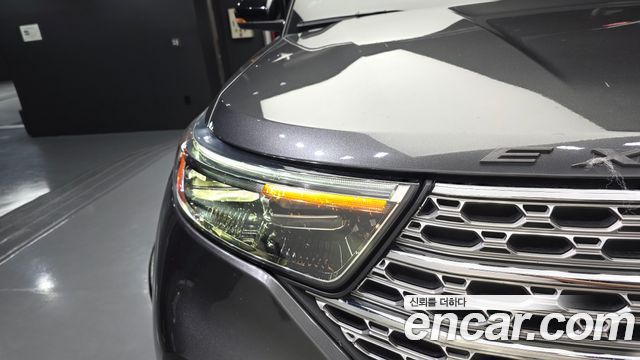 Ford Explorer 2020 — photo 8