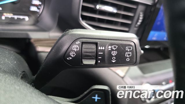 Ford Explorer 2020 — photo 28