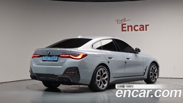 BMW i4 2023 — photo 2