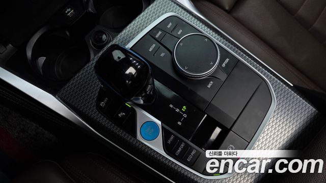 BMW i4 2023 — photo 12