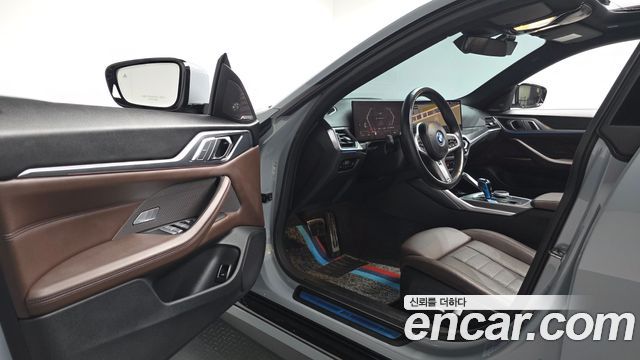 BMW i4 2023 — photo 13