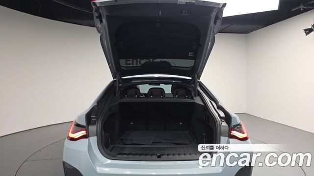 BMW i4 2023 — photo 26