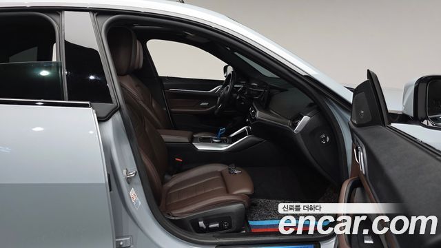 BMW i4 2023 — photo 16