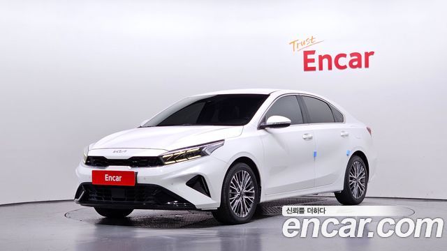 Kia K3 2022 — photo 1