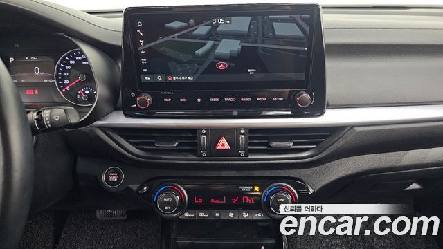 Kia K3 2022 — photo 16