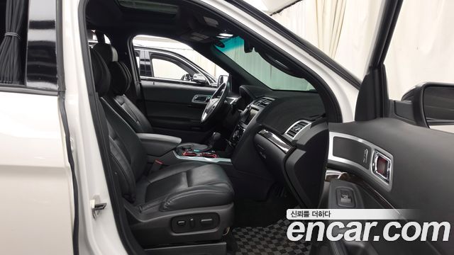 Ford Explorer 2015 — photo 11