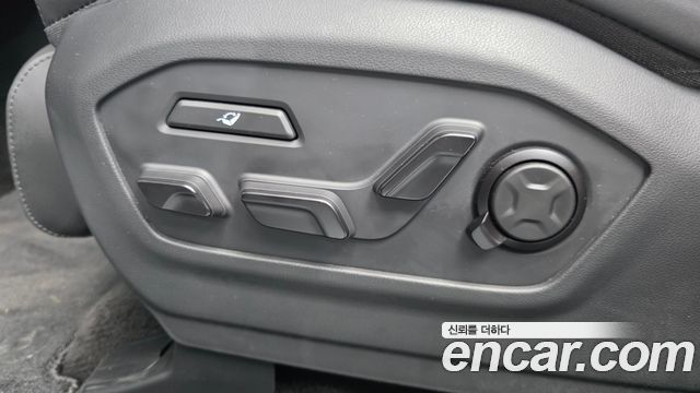 Hyundai Santafe 2024 — photo 31