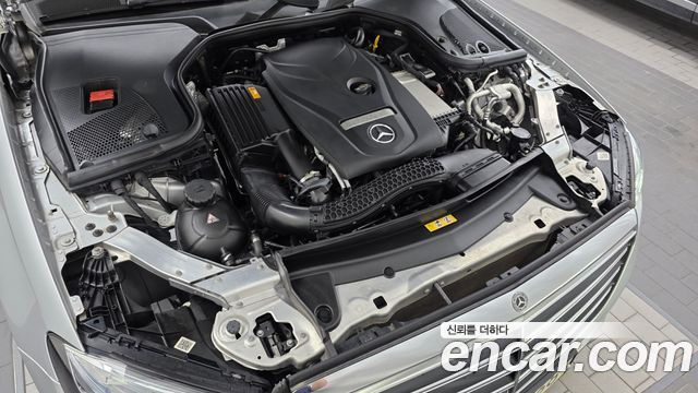 Mercedes-Benz E-Class 2018 — photo 6